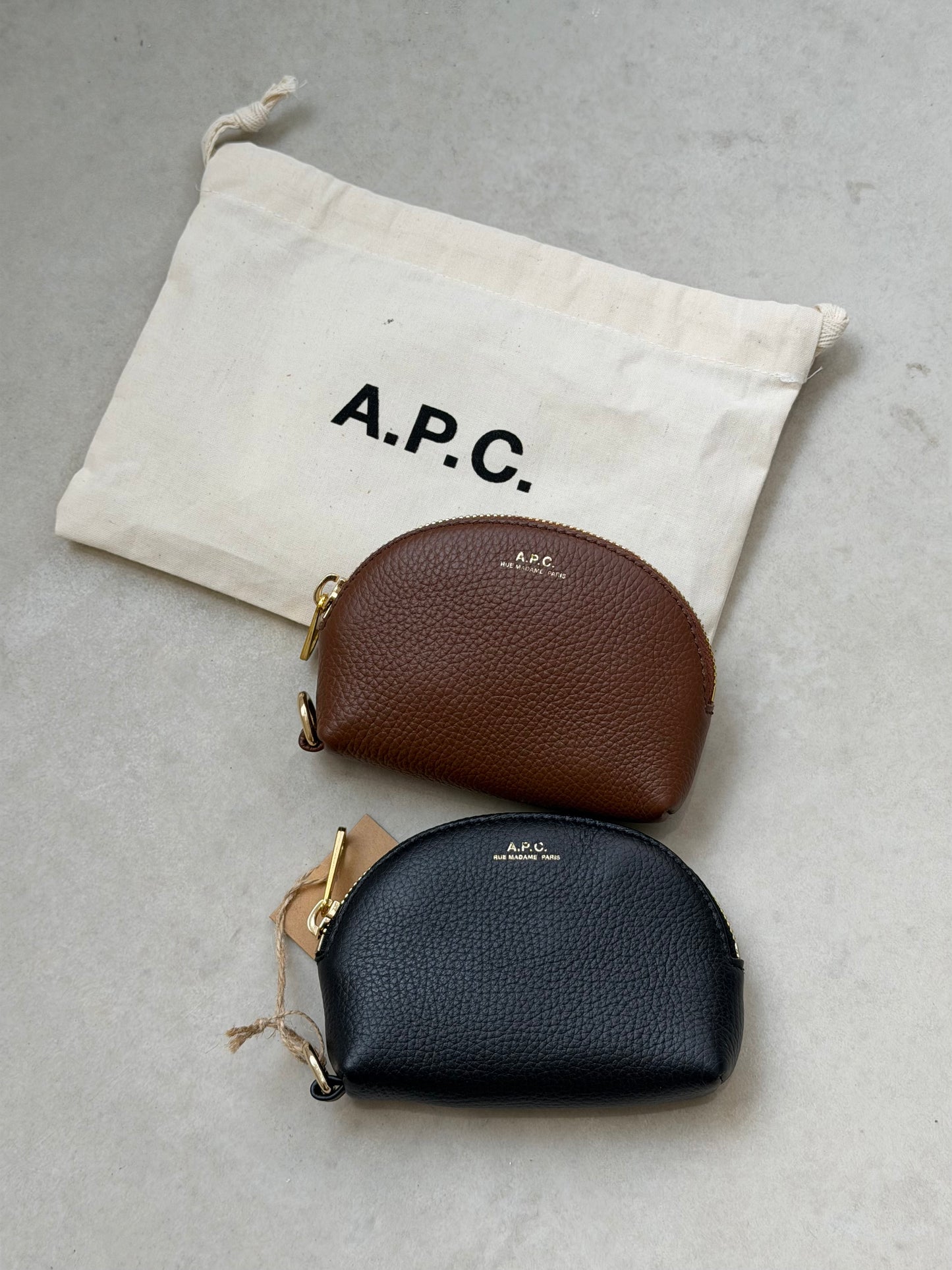 A.P.C. Neige coin purse  [2026最新上架 簡約法式荔枝紋零錢包]