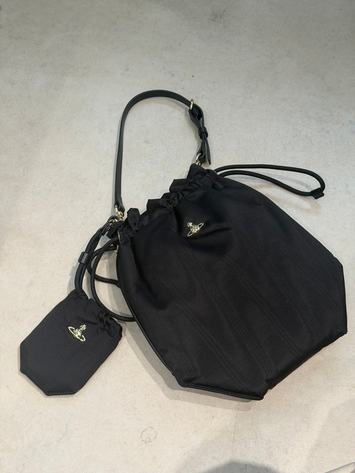 Vivienne Westwood Drawstring Shoulder Bag 尼龍束繩袋 [超大容量耐用袋款]