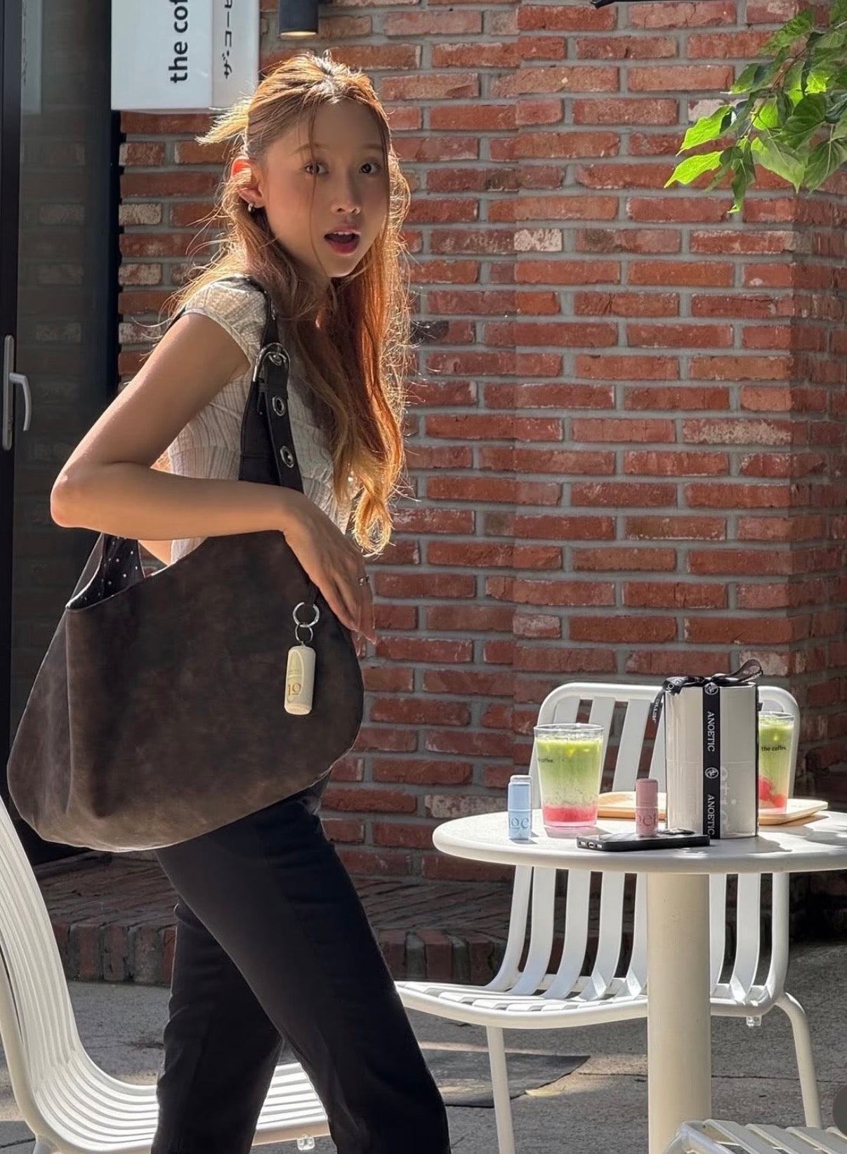 Leterie Leather Buckle Reversible Shoulder Bag 黑波點 最新韓國選物🇰🇷皮革波點兩用洞洞扣半月袋［Made In Korea🇰🇷可雙面兩用 肩帶可調節上膊斜揹OK!］
