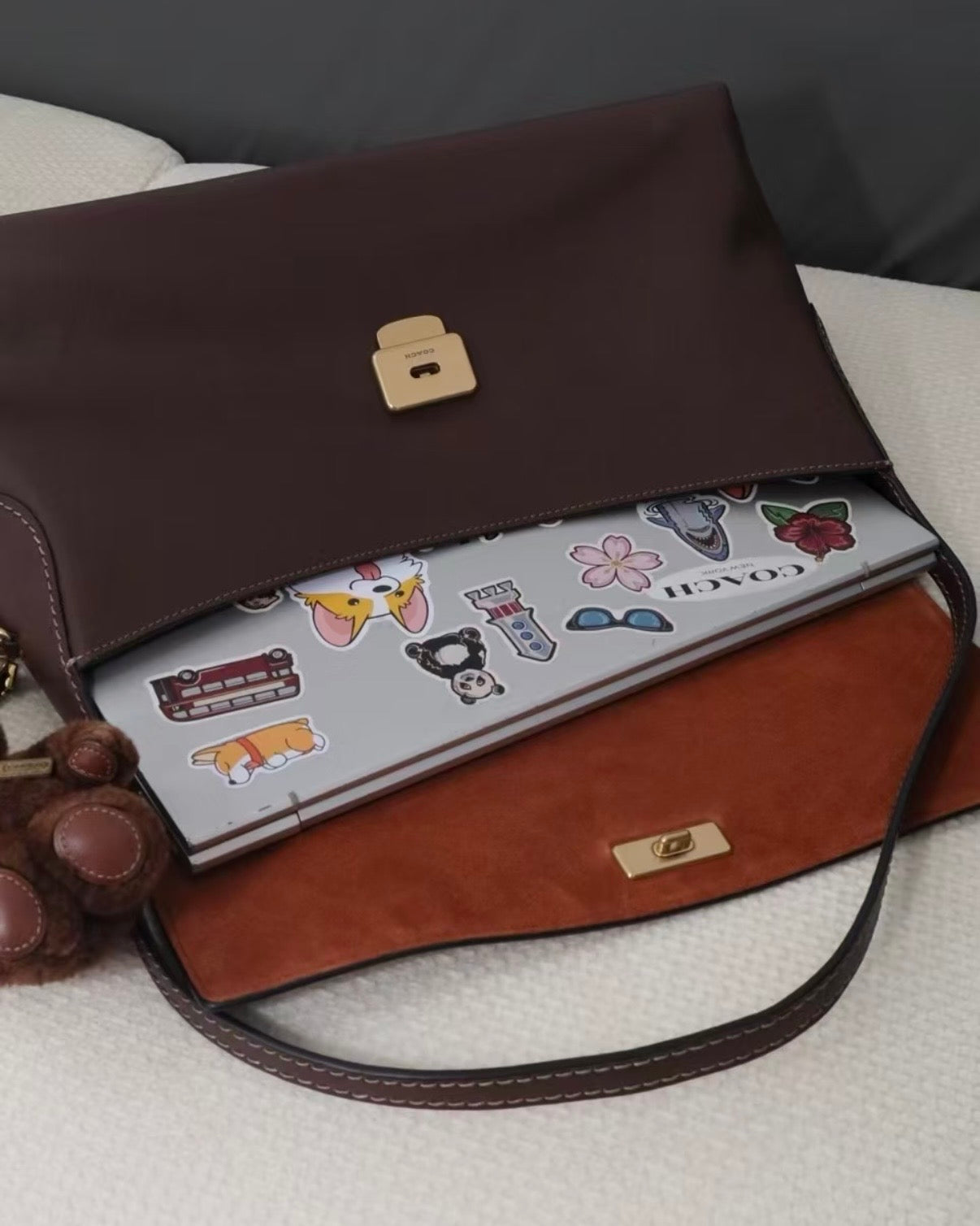 Coach Chelsea 36 郵差袋［大尺寸！！2026最新上架大人氣］