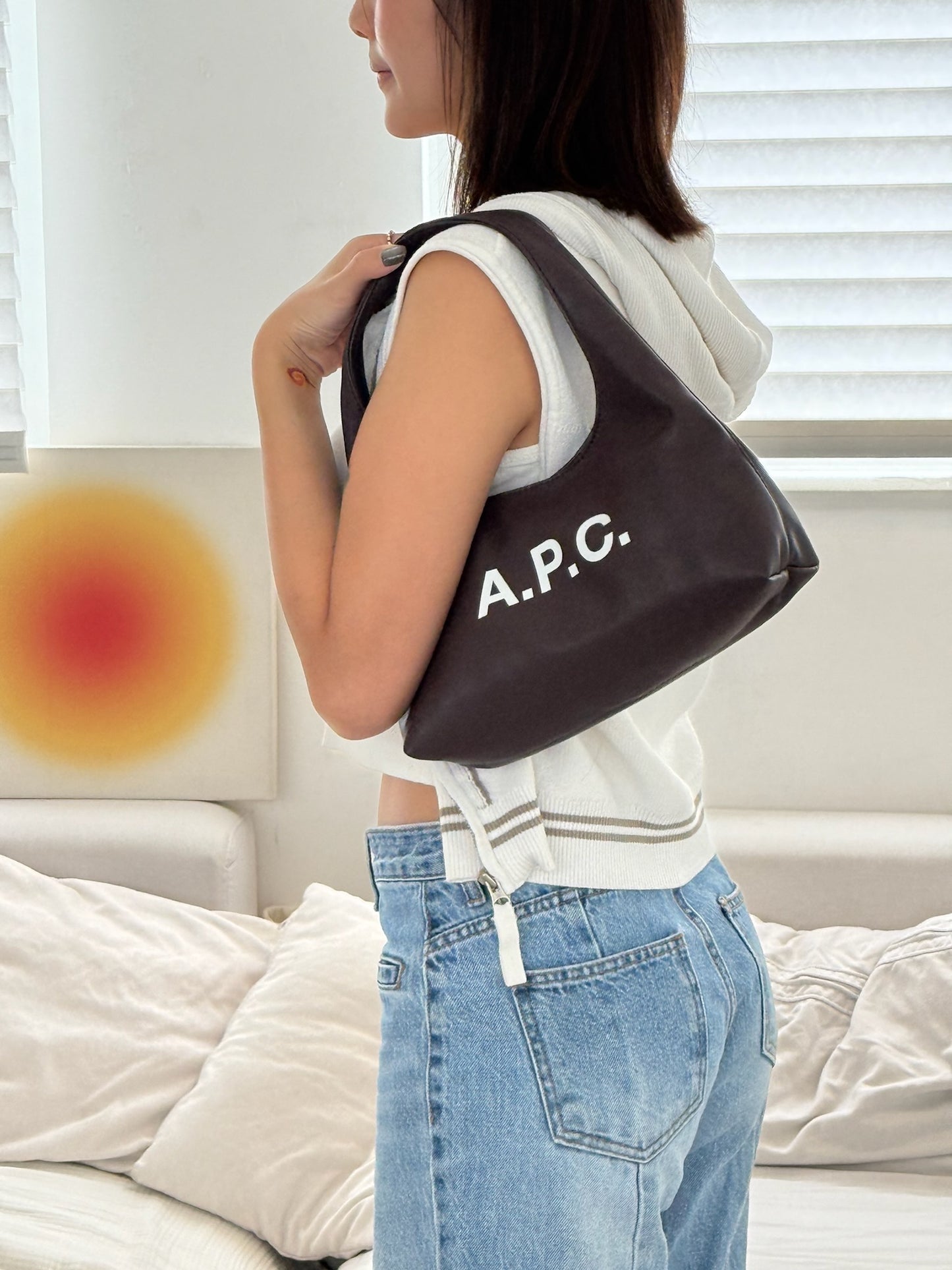 A.P.C. Baby Ninon Shoulder Bag［最新上架! 超可愛腋下袋! 全現貨發售中］