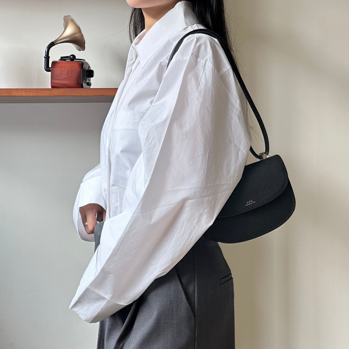 Big Pocket Oversize Cropped Shirt  [門市搬遷清貨限時優惠$149!]