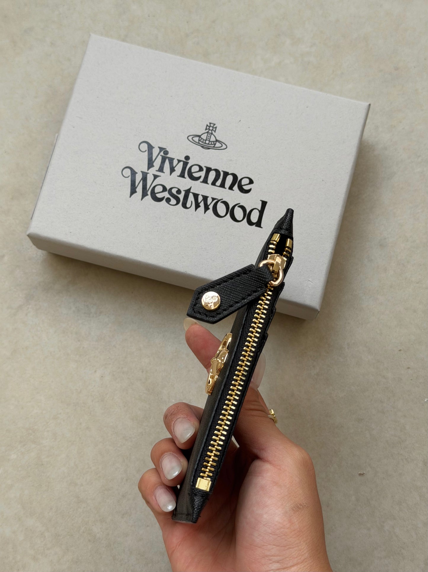 Vivienne Westwood Slim Cardholder 復古金十字紋