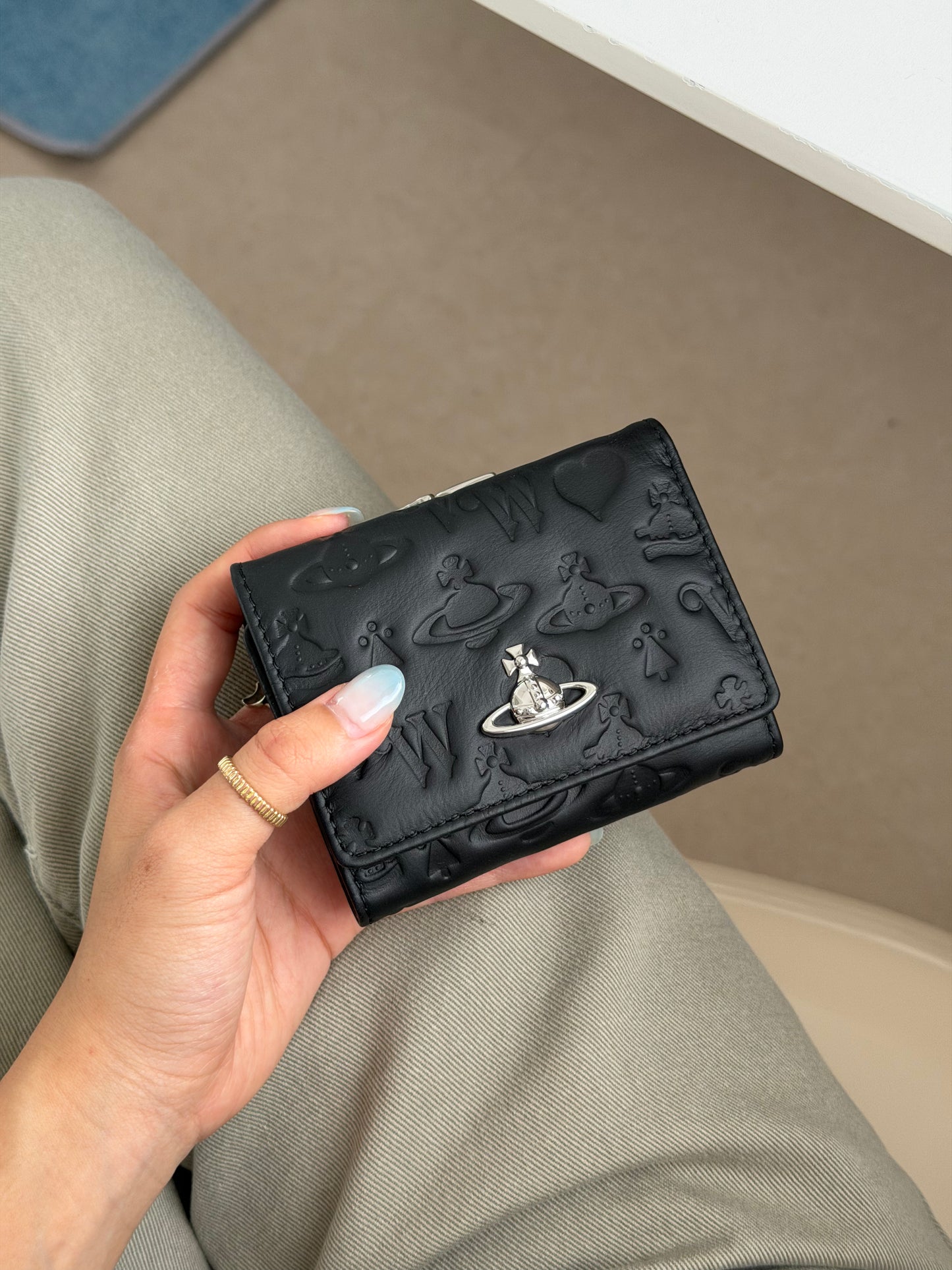 Vivienne Westwood 型格星球壓紋系列 日本限定 [日本直送]