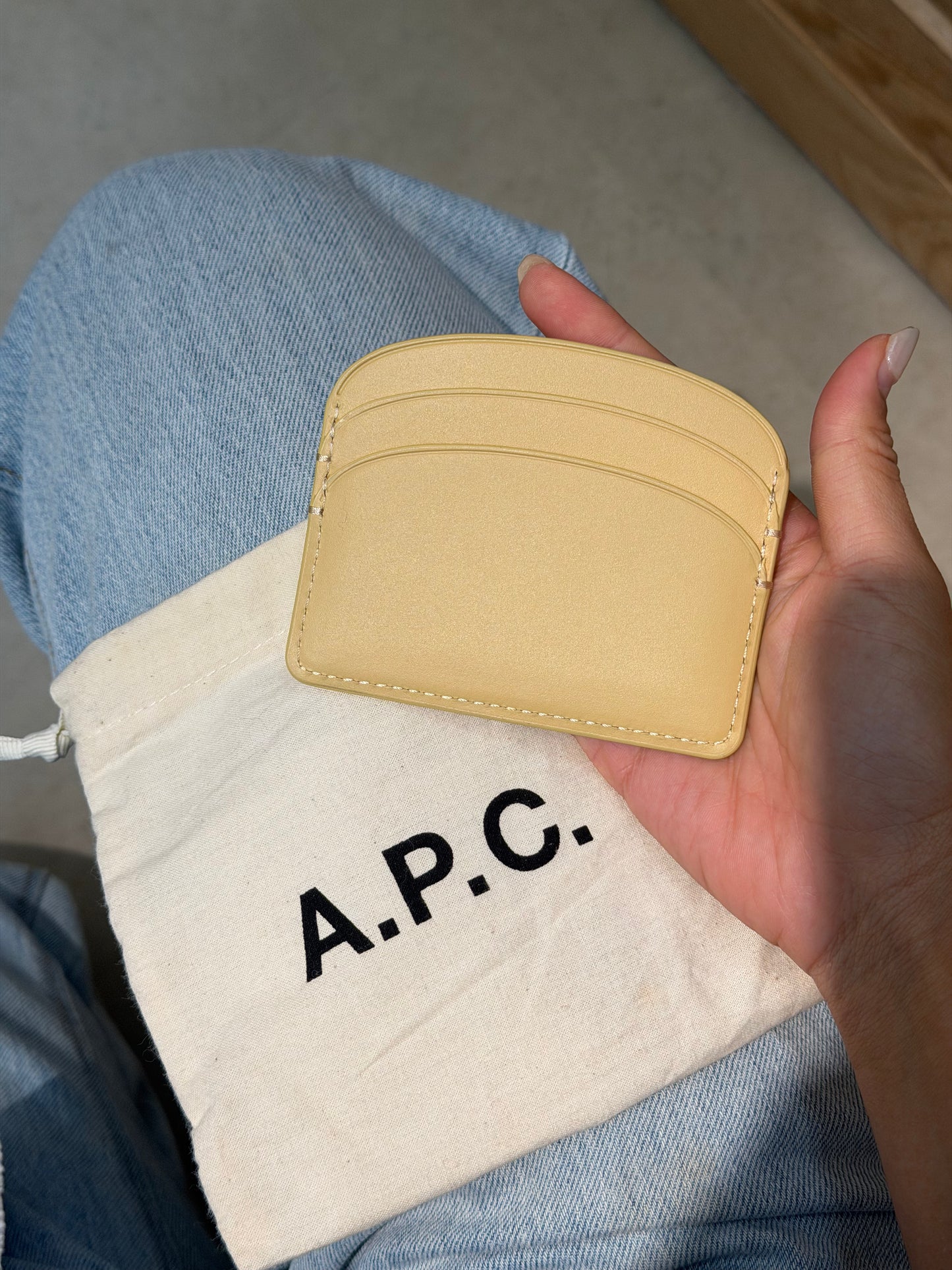 A.P.C. Demi-Lune 半月 Cardholder [多色限定優惠$899 高質牛皮十分耐用]