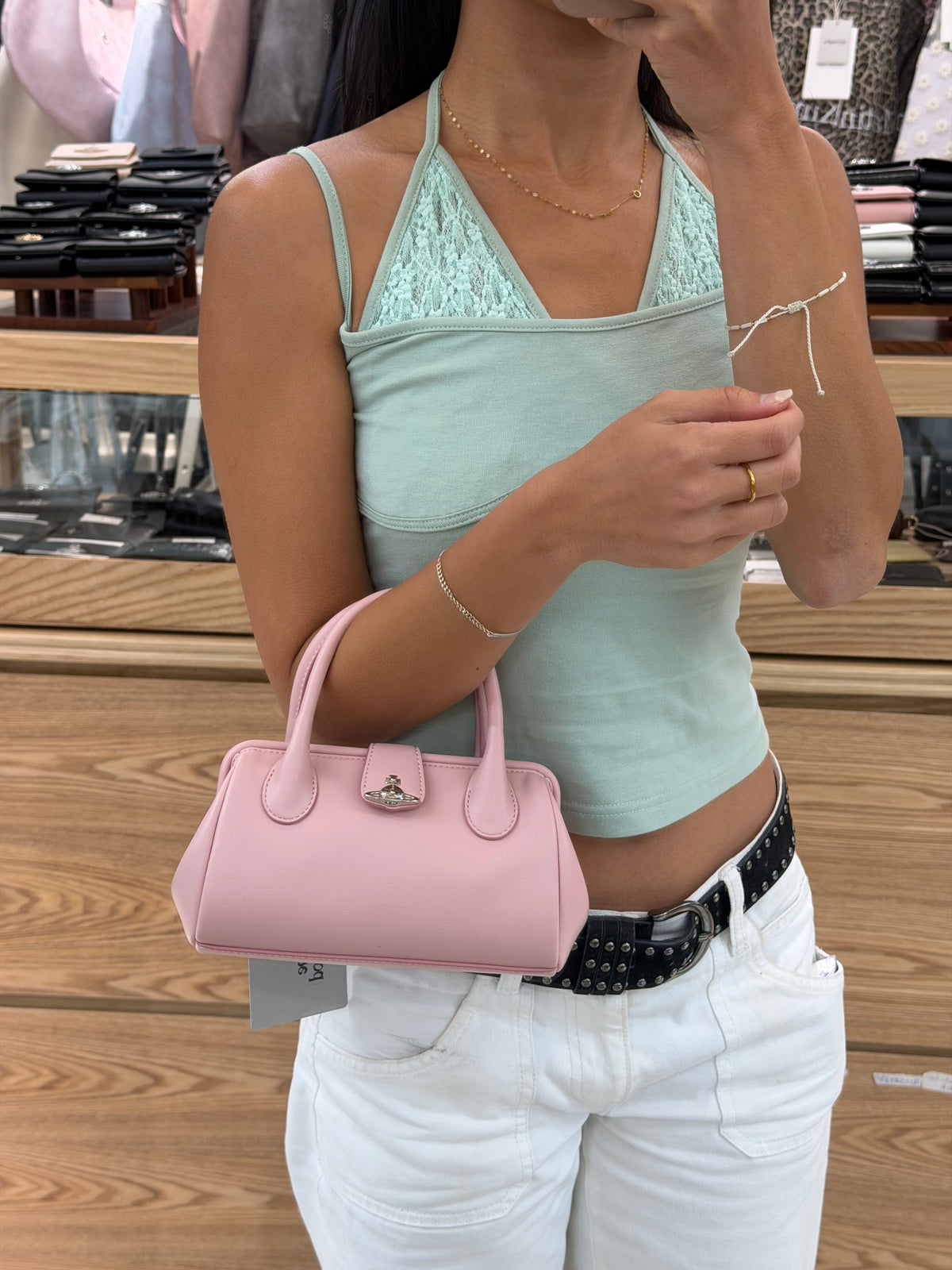 Vivienne Westwood Pamela Small Bag 保齡球袋 [明星同款2026年新品上架優惠］