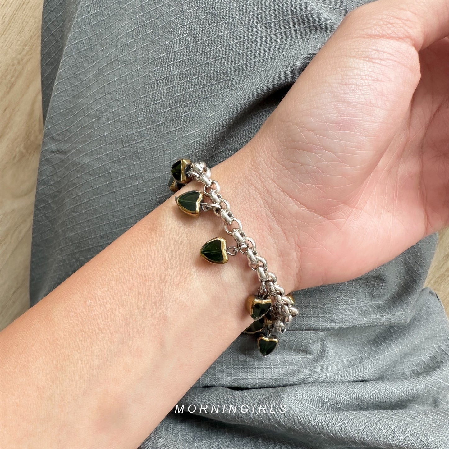 Otro Accesorio 西班牙手工飾物 - Hearts Charm Bracelet