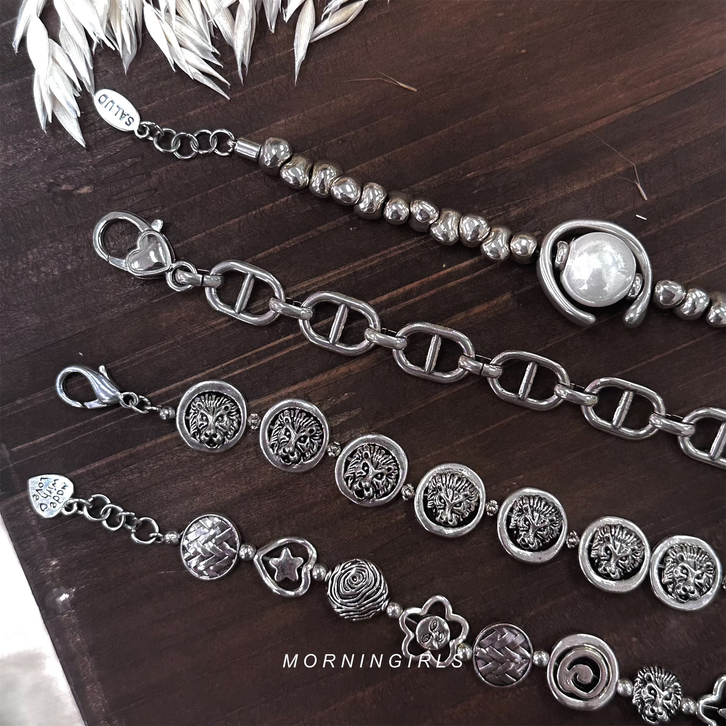 Otro Accesorio 西班牙手工飾物 - H-lock Chained Bracelet