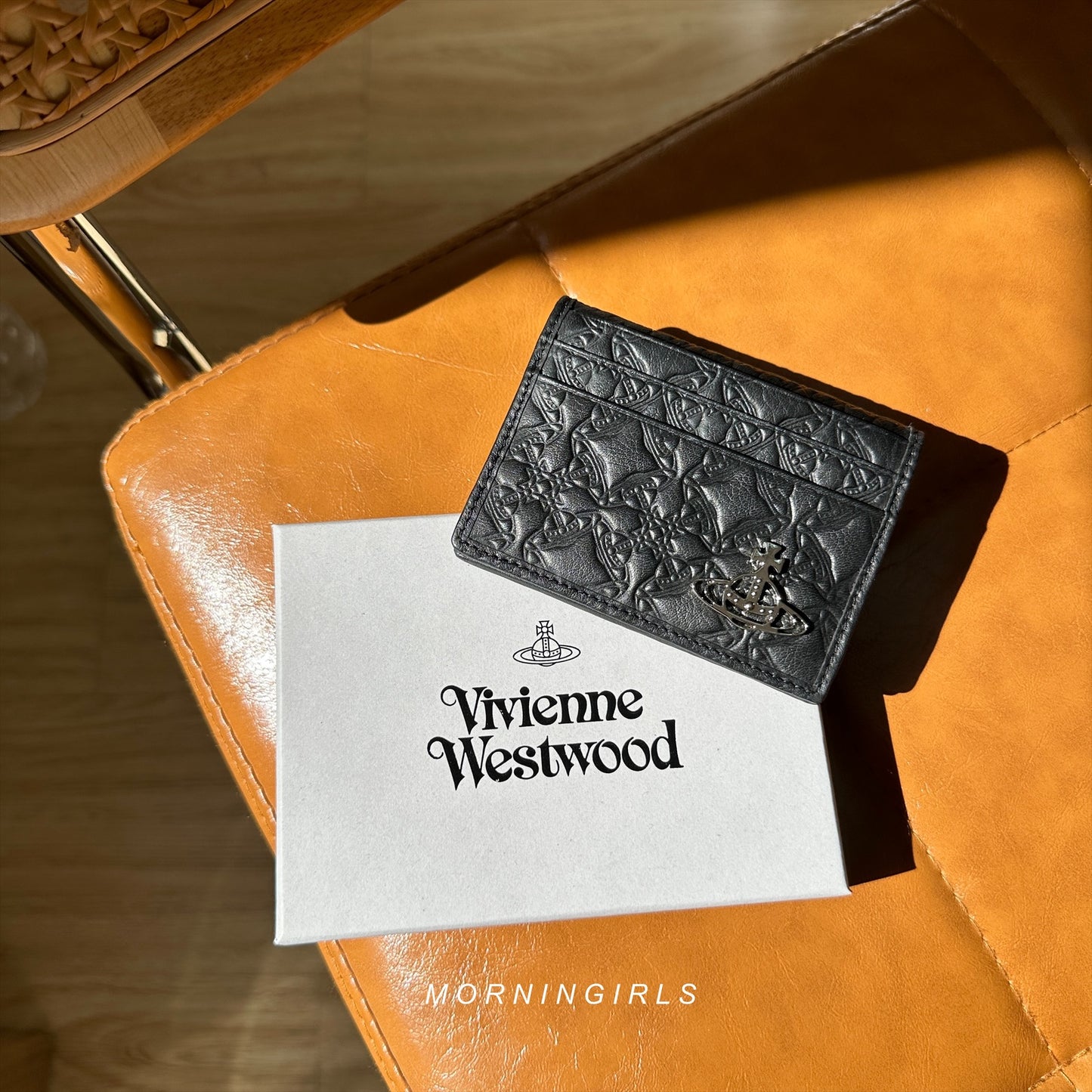 Vivienne Westwood Bifold Cardholder 復古星星壓紋