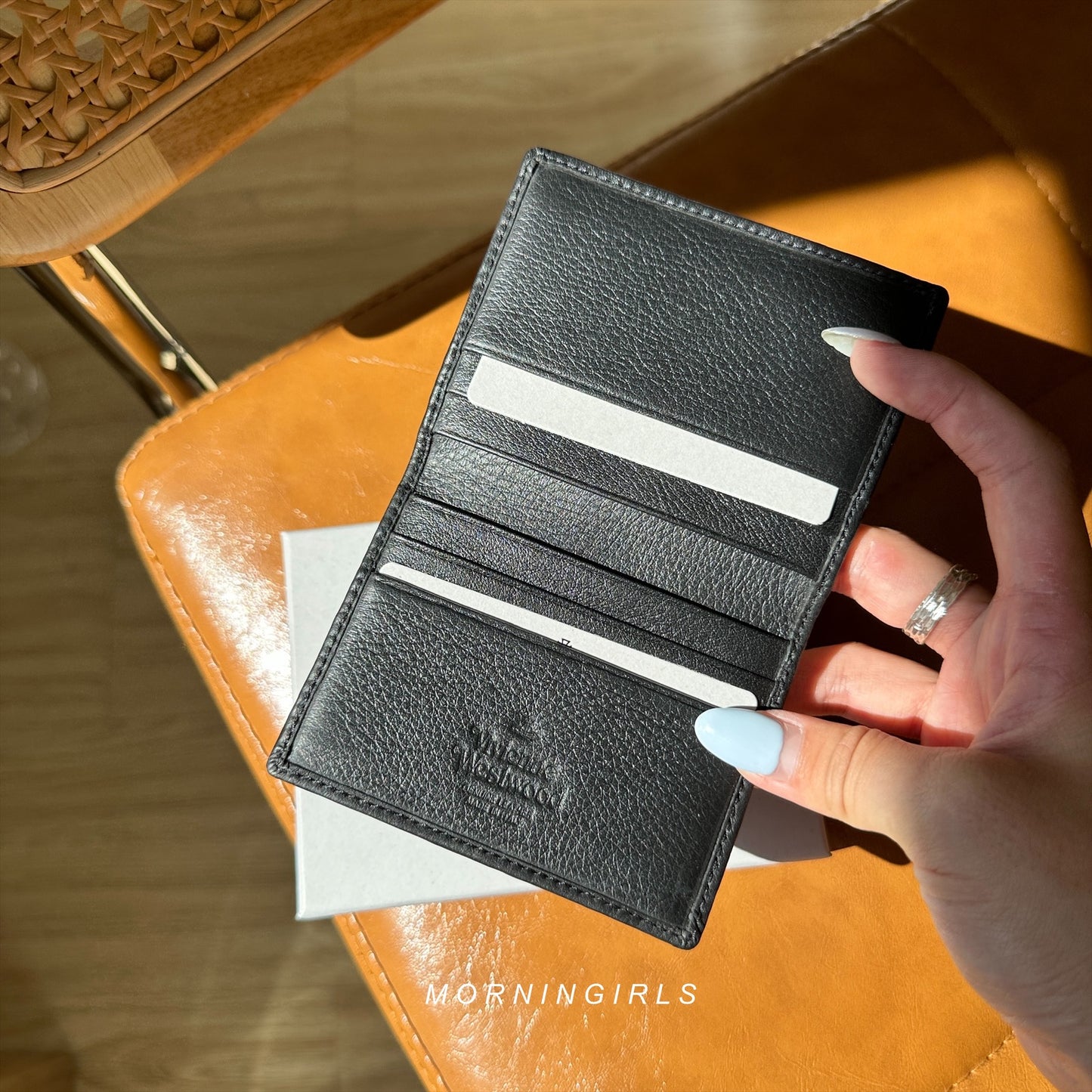 Vivienne Westwood Bifold Cardholder 復古星星壓紋