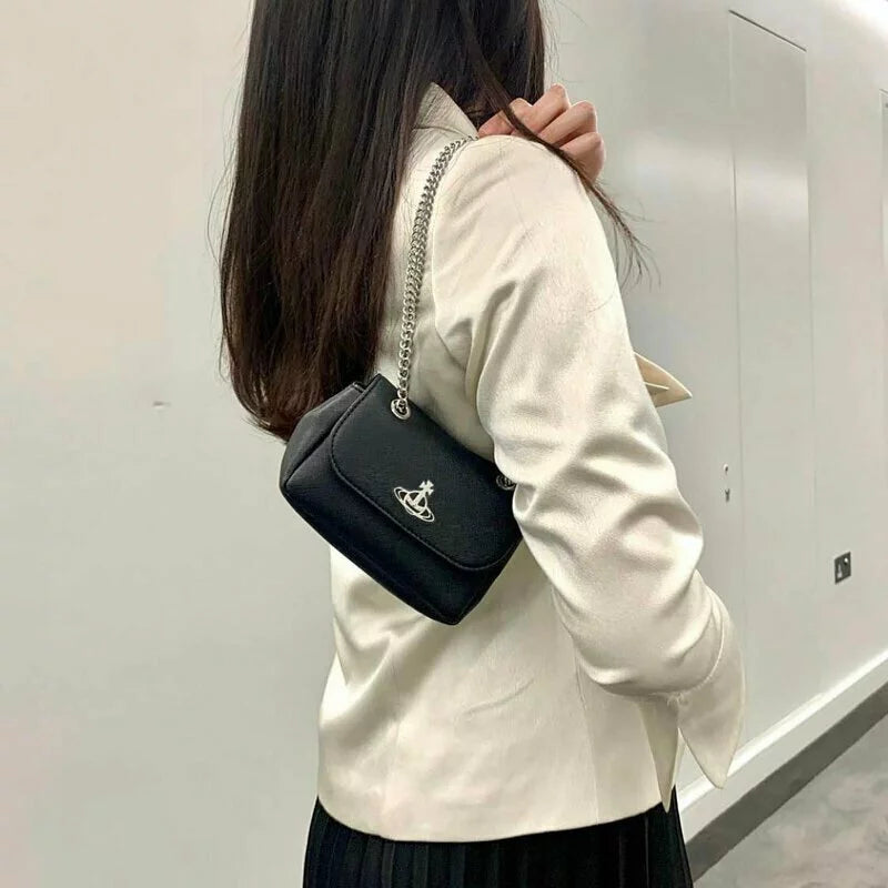 Vivienne Westwood Small Derby Bag with Chain 經典黑色十字紋