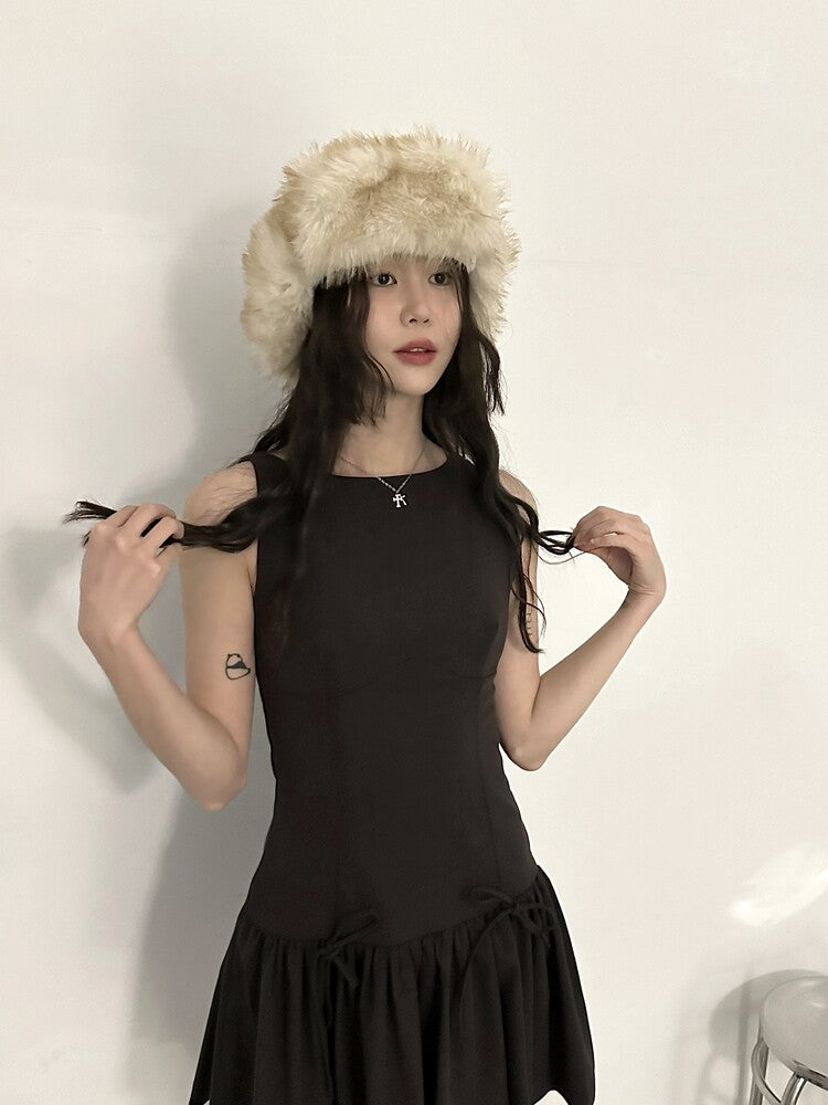 韓國選物🇰🇷 OFUSE 24 Winter Cubic Cross Necklace [i-dle 宋雨琦、Le sserafim 金采源 同款]