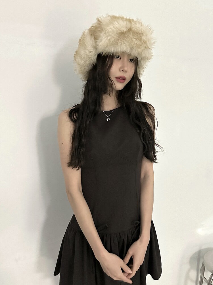 韓國選物🇰🇷 OFUSE 24 Winter Cubic Cross Necklace [i-dle 宋雨琦、Le sserafim 金采源 同款]