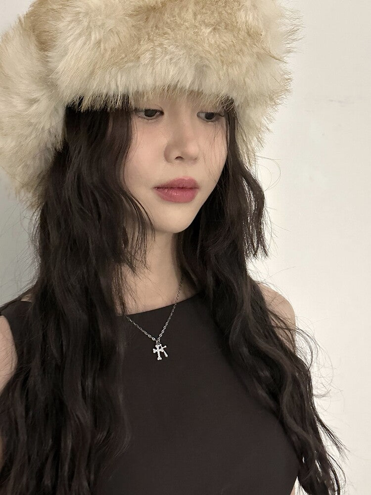 韓國選物🇰🇷 OFUSE 24 Winter Cubic Cross Necklace [i-dle 宋雨琦、Le sserafim 金采源 同款]