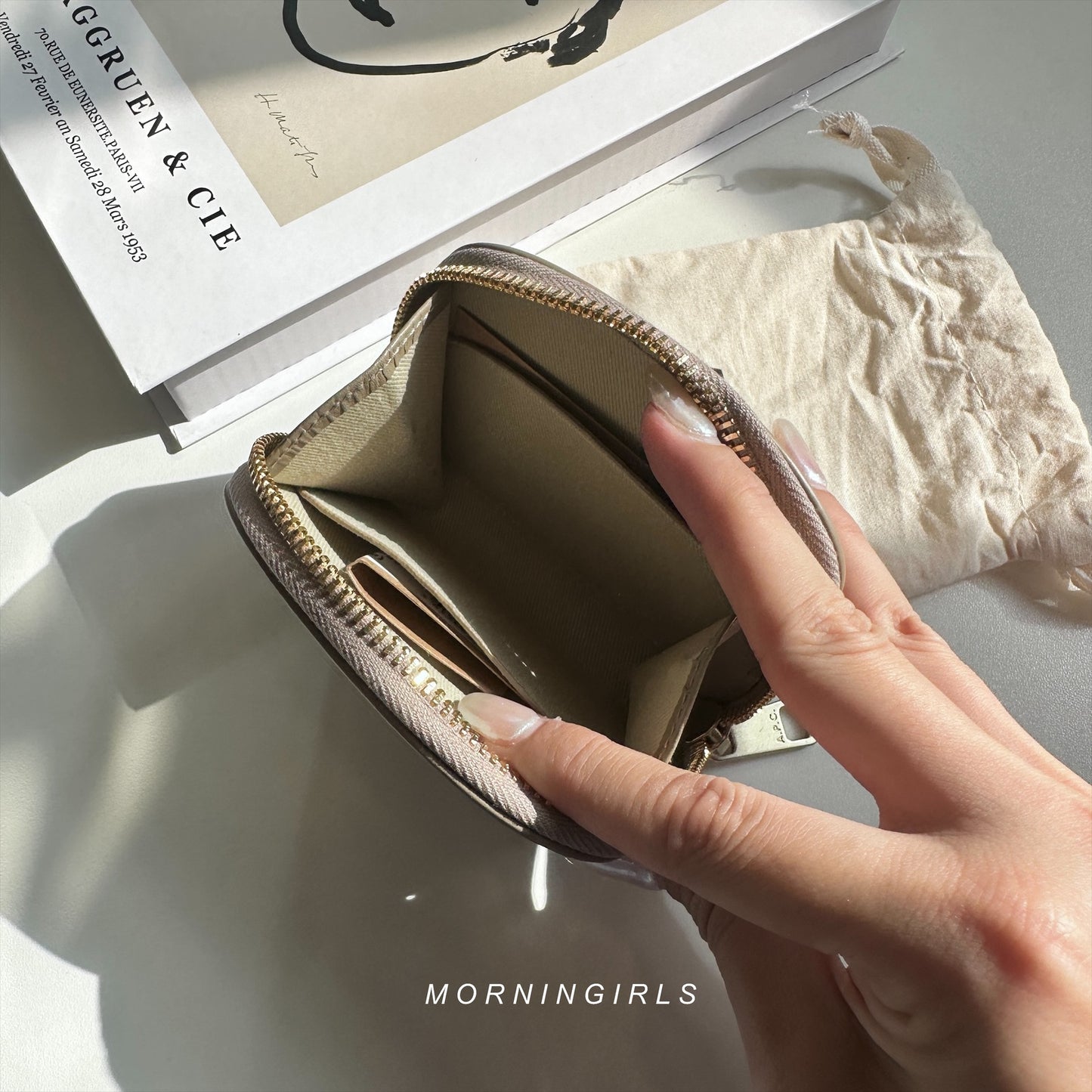 A.P.C. Demi Lune Mini Wallet［奶茶&復古啡限量現貨優惠中!］