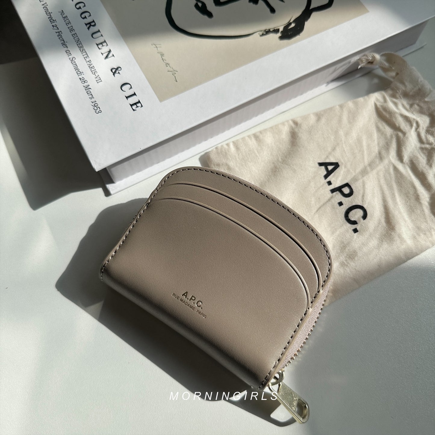 A.P.C. Demi Lune Mini Wallet［奶茶&復古啡限量現貨優惠中!］
