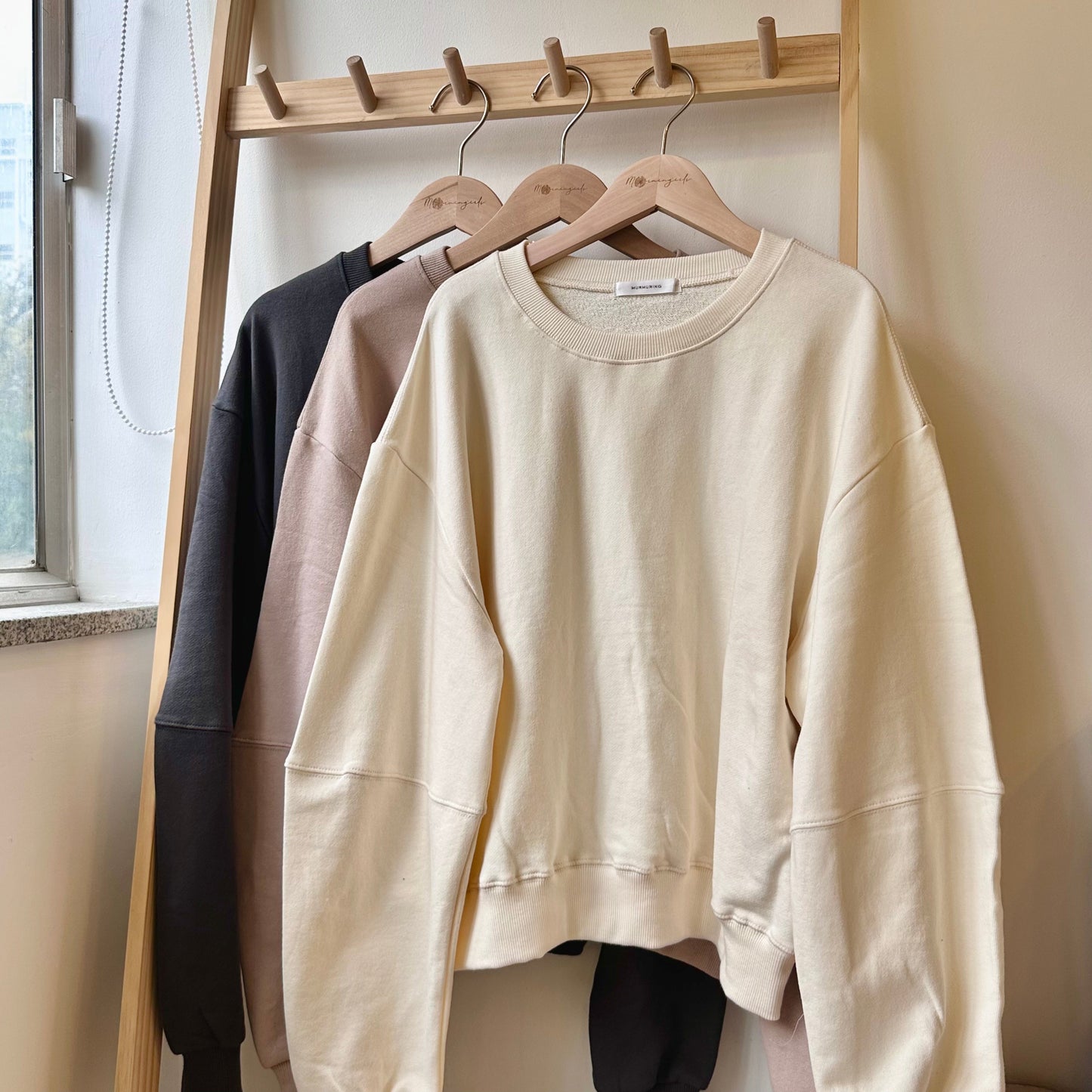 Basic Cropped Sweatshirt 4色入 微寬鬆 超抵!! 售完不補 [門市搬遷清貨限時優惠$69!]