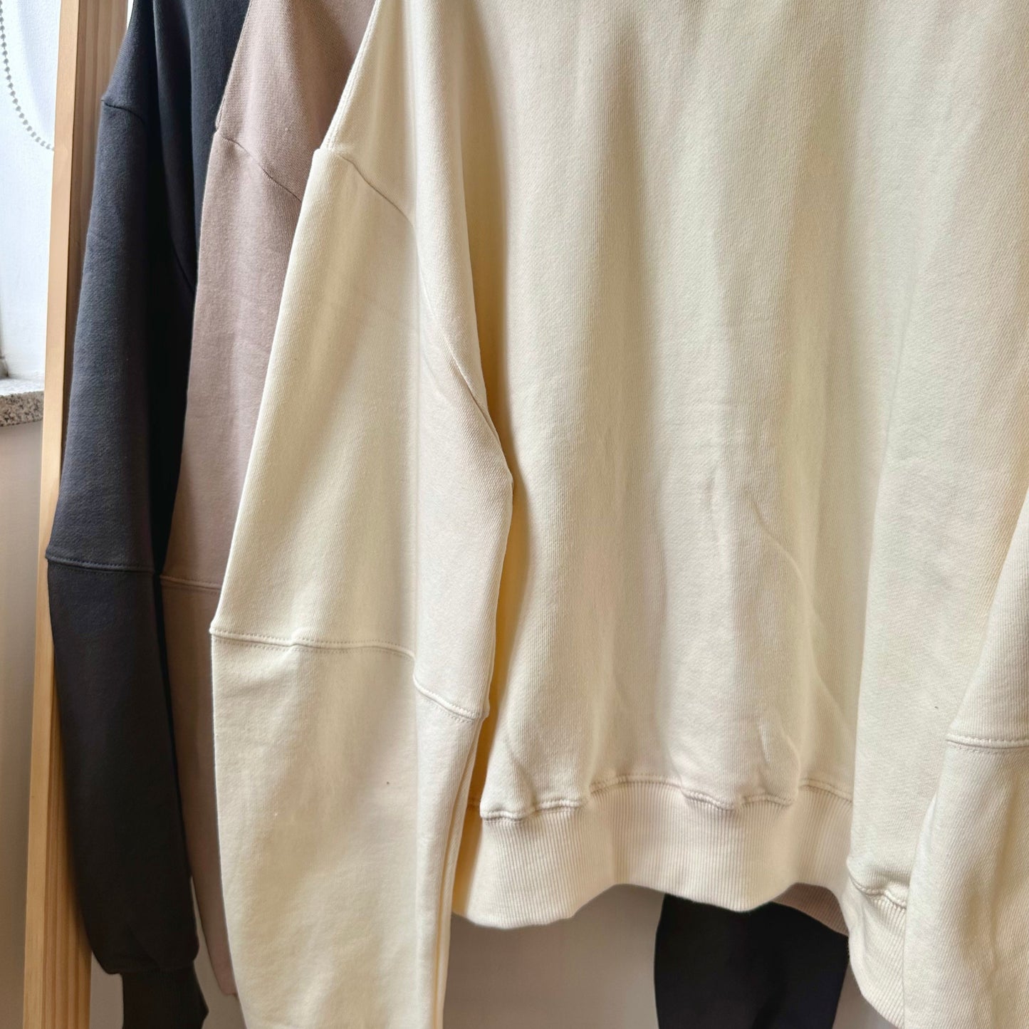 Basic Cropped Sweatshirt 4色入 微寬鬆 超抵!! 售完不補 [門市搬遷清貨限時優惠$69!]