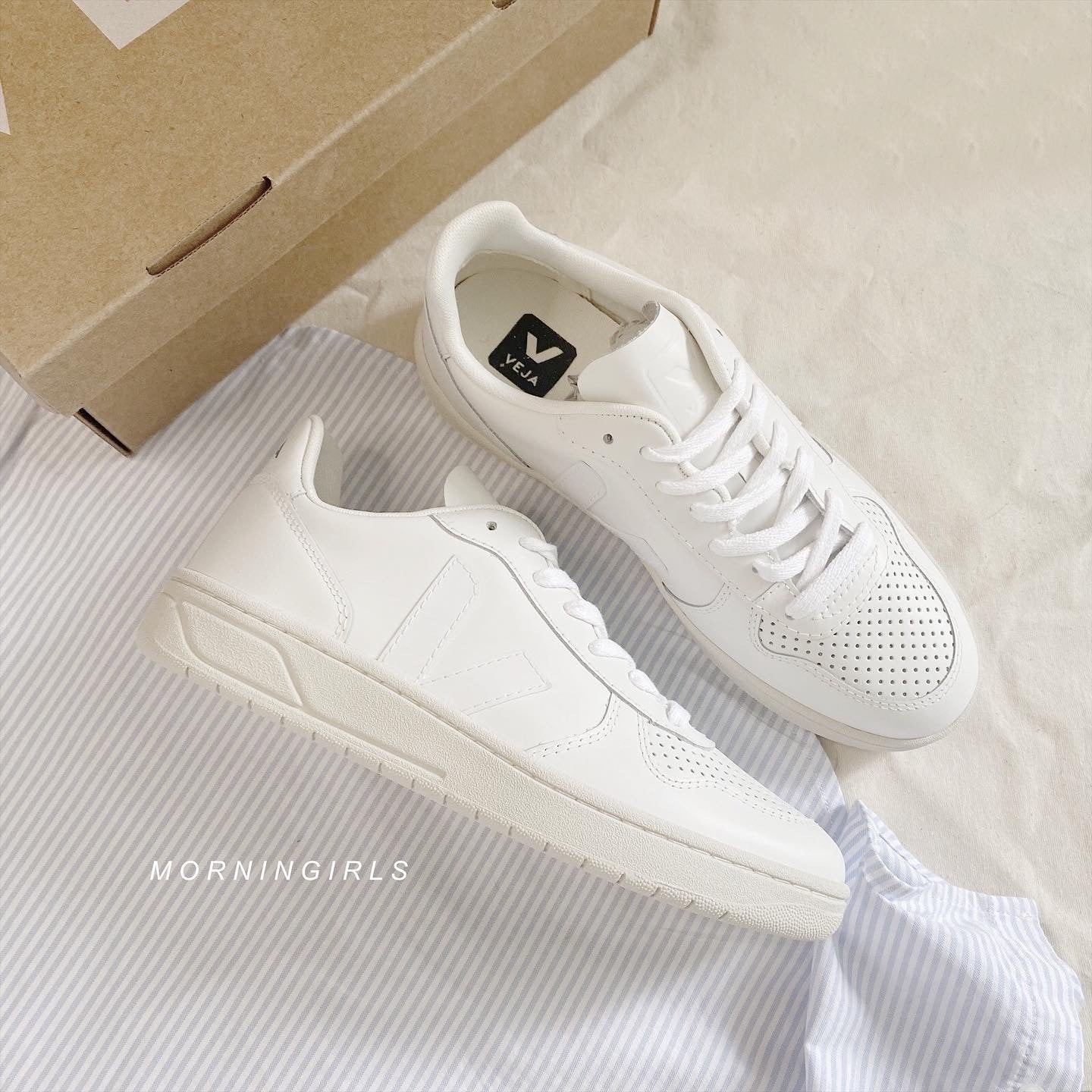 VEJA法國小白鞋 V10 黑白兩色