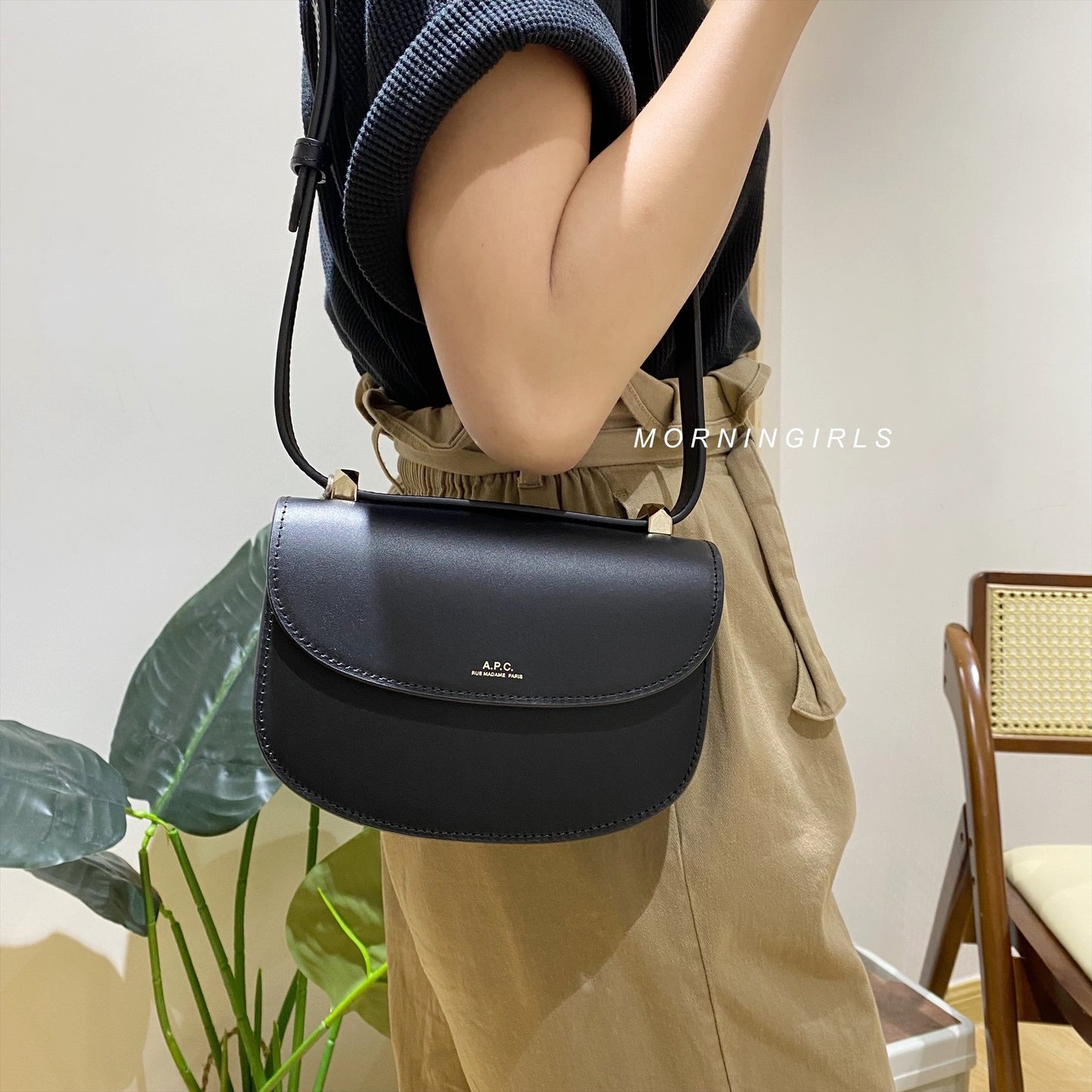 A.P.C. Geneve Bag 馬鞍包 [MINI] [黑色復古啡折扣中!]