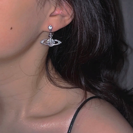 Vivienne Westwood Drop Earrings [超閃約會穿搭推薦♡]